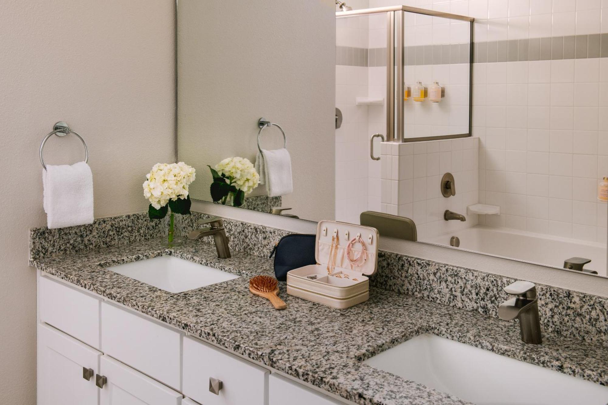 Sonder By Marriott Bonvoy Vista Cay Apartments Williamsburg Bagian luar foto